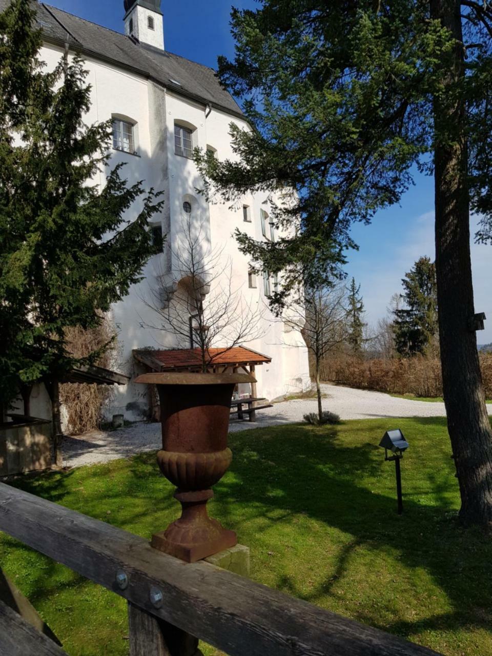 Hotel Schloss Amerang Экстерьер фото